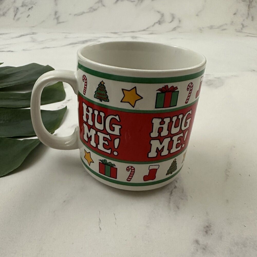 Papel Vintage 80s Christmas Coffee Mug White Red Hug Me Holiday Stars Tree